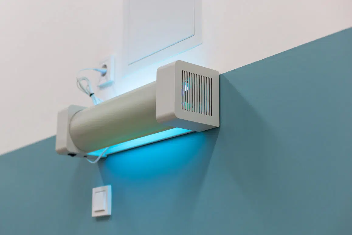 rsz wall mounted uv sterilization lamp emitting blue l 2024 01 24 17 54 56 utc